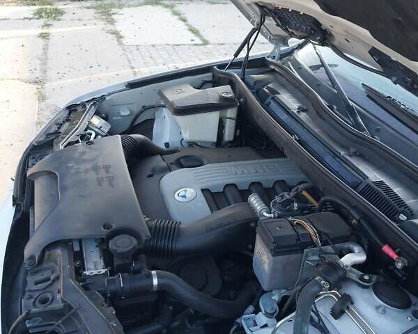 Сірий БМВ Х5, об'ємом двигуна 3 л та пробігом 257 тис. км за 5400 $, фото 5 на Automoto.ua