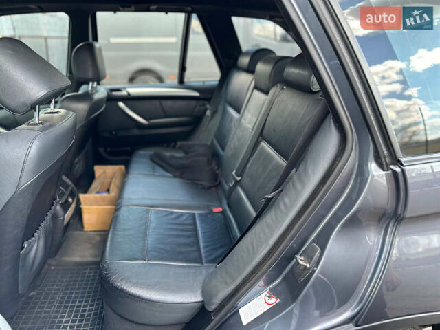 Серый БМВ Х5, объемом двигателя 3 л и пробегом 394 тыс. км за 8500 $, фото 8 на Automoto.ua