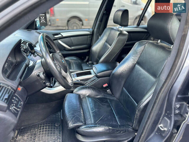 Серый БМВ Х5, объемом двигателя 3 л и пробегом 394 тыс. км за 8500 $, фото 6 на Automoto.ua