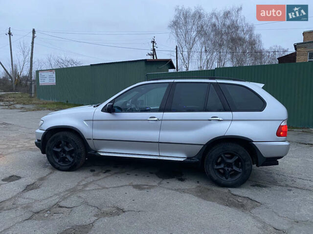 Серый БМВ Х5, объемом двигателя 3 л и пробегом 330 тыс. км за 4799 $, фото 5 на Automoto.ua
