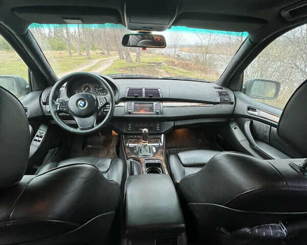 Серый БМВ Х5, объемом двигателя 2.93 л и пробегом 450 тыс. км за 10000 $, фото 19 на Automoto.ua