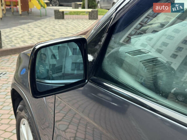 Серый БМВ Х5, объемом двигателя 2.93 л и пробегом 456 тыс. км за 8450 $, фото 58 на Automoto.ua