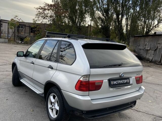 Серый БМВ Х5, объемом двигателя 3 л и пробегом 390 тыс. км за 5500 $, фото 4 на Automoto.ua