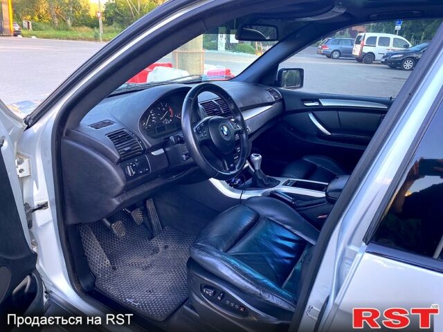 Серый БМВ Х5, объемом двигателя 3 л и пробегом 380 тыс. км за 8500 $, фото 6 на Automoto.ua