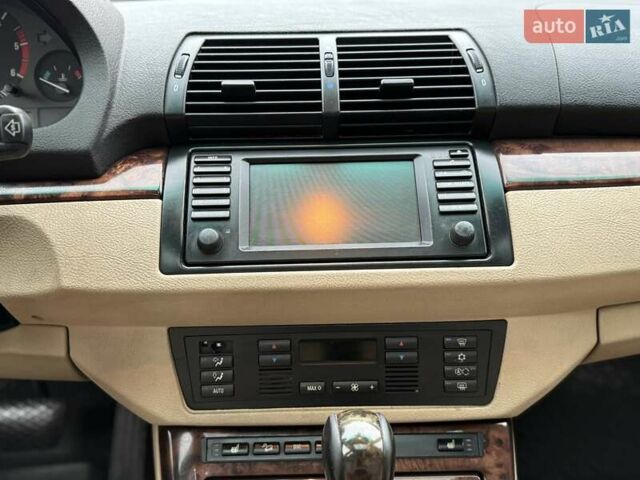 Серый БМВ Х5, объемом двигателя 2.99 л и пробегом 353 тыс. км за 7950 $, фото 52 на Automoto.ua