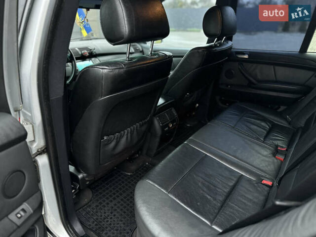 Серый БМВ Х5, объемом двигателя 2.93 л и пробегом 435 тыс. км за 8000 $, фото 14 на Automoto.ua