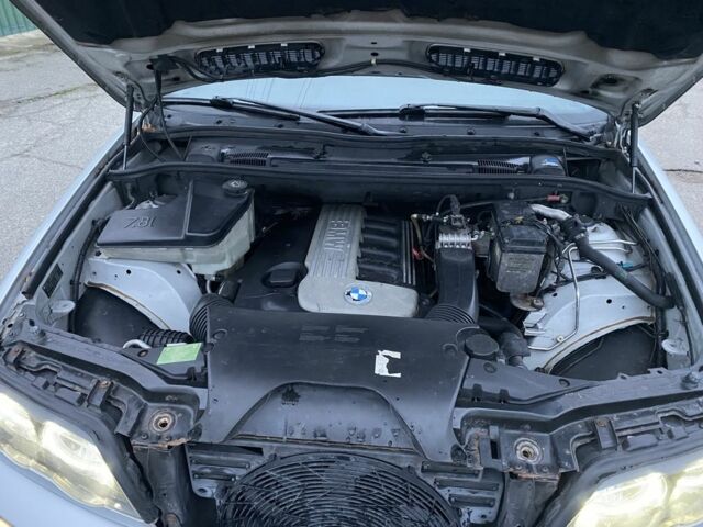 Серый БМВ Х5, объемом двигателя 3 л и пробегом 330 тыс. км за 4799 $, фото 22 на Automoto.ua