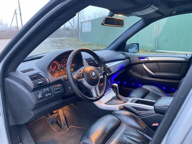 Серый БМВ Х5, объемом двигателя 3 л и пробегом 330 тыс. км за 4799 $, фото 13 на Automoto.ua