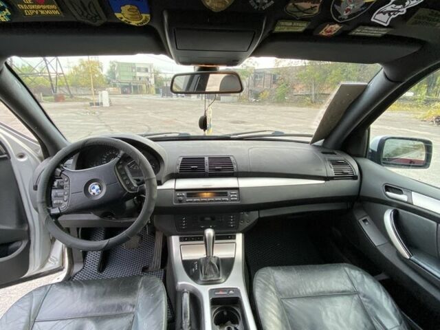 Серый БМВ Х5, объемом двигателя 3 л и пробегом 390 тыс. км за 5500 $, фото 6 на Automoto.ua