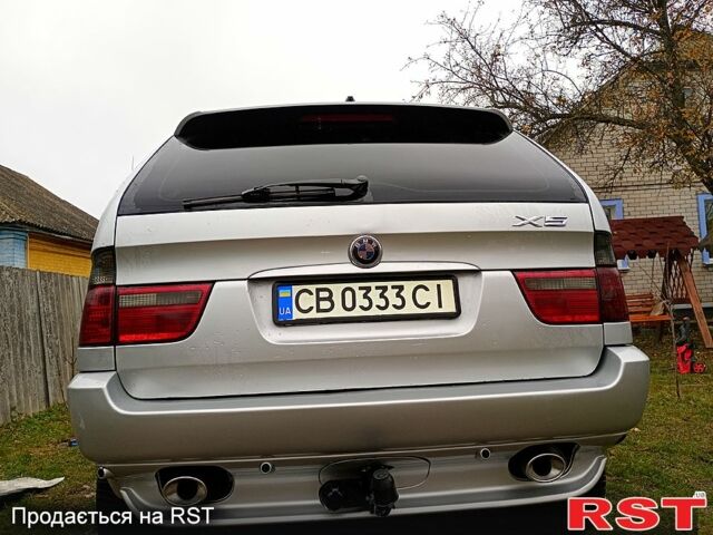 Серый БМВ Х5, объемом двигателя 3 л и пробегом 300 тыс. км за 8000 $, фото 5 на Automoto.ua