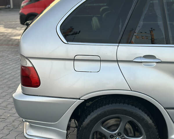 Сірий БМВ Х5, об'ємом двигуна 4.4 л та пробігом 490 тис. км за 7200 $, фото 5 на Automoto.ua