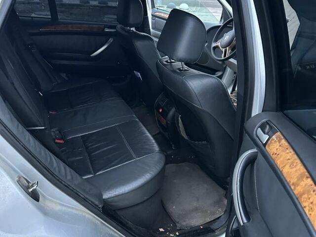 Сірий БМВ Х5, об'ємом двигуна 0 л та пробігом 390 тис. км за 3695 $, фото 7 на Automoto.ua