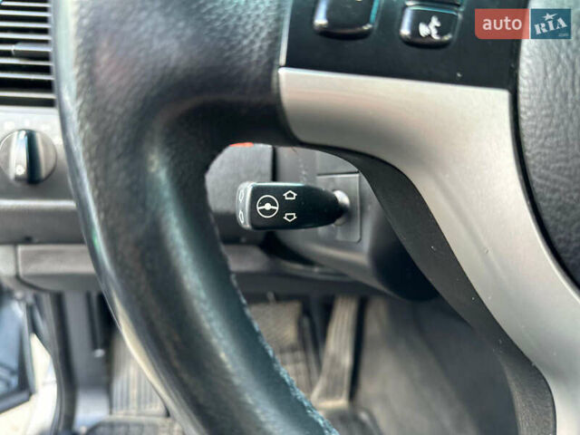 Серый БМВ Х5, объемом двигателя 3 л и пробегом 394 тыс. км за 8500 $, фото 5 на Automoto.ua