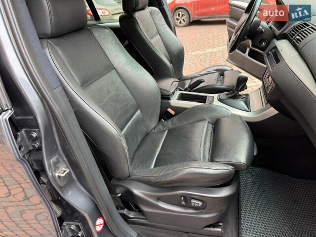 Серый БМВ Х5, объемом двигателя 2.93 л и пробегом 456 тыс. км за 8450 $, фото 124 на Automoto.ua
