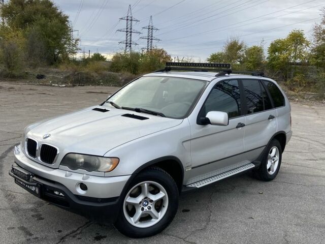 Серый БМВ Х5, объемом двигателя 3 л и пробегом 390 тыс. км за 5500 $, фото 5 на Automoto.ua