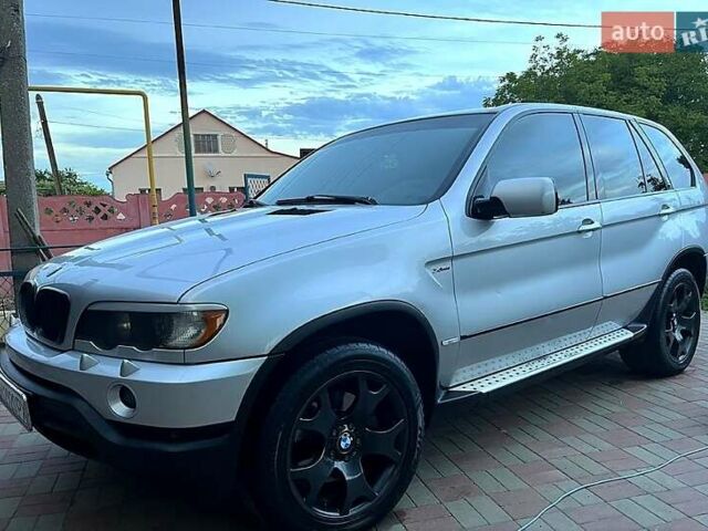 Серый БМВ Х5, объемом двигателя 3 л и пробегом 345 тыс. км за 11200 $, фото 1 на Automoto.ua