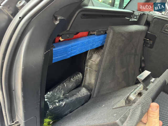 Серый БМВ Х5, объемом двигателя 2.93 л и пробегом 456 тыс. км за 8450 $, фото 176 на Automoto.ua