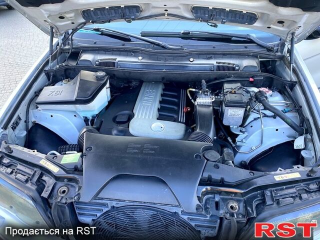 Серый БМВ Х5, объемом двигателя 3 л и пробегом 380 тыс. км за 8500 $, фото 9 на Automoto.ua