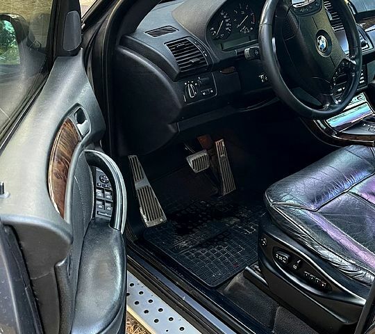 Серый БМВ Х5, объемом двигателя 3 л и пробегом 440 тыс. км за 8100 $, фото 11 на Automoto.ua