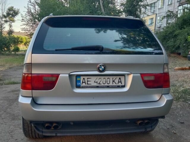 Серый БМВ Х5, объемом двигателя 4.4 л и пробегом 400 тыс. км за 6500 $, фото 3 на Automoto.ua