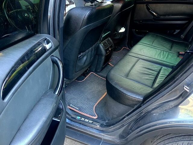 Серый БМВ Х5, объемом двигателя 2.9 л и пробегом 420 тыс. км за 7000 $, фото 4 на Automoto.ua