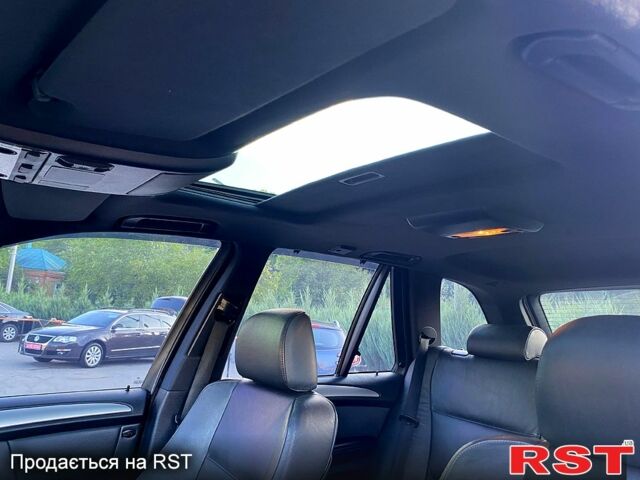 Серый БМВ Х5, объемом двигателя 3 л и пробегом 380 тыс. км за 8500 $, фото 7 на Automoto.ua