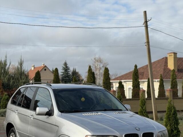 Серый БМВ Х5, объемом двигателя 3 л и пробегом 280 тыс. км за 5999 $, фото 4 на Automoto.ua