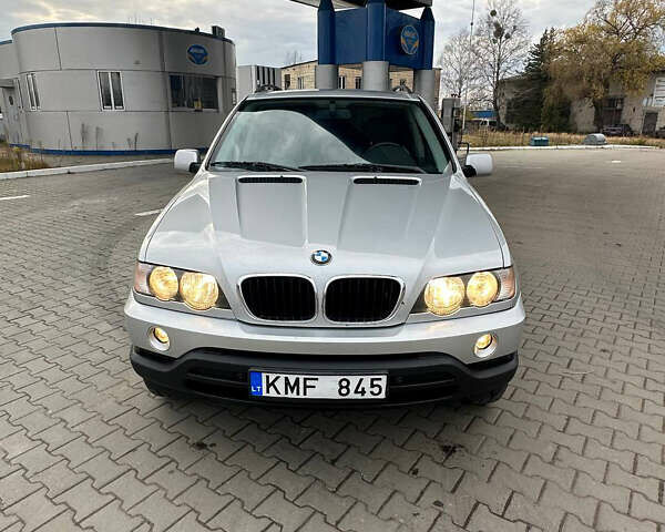 Сірий БМВ Х5, об'ємом двигуна 3 л та пробігом 300 тис. км за 5400 $, фото 1 на Automoto.ua