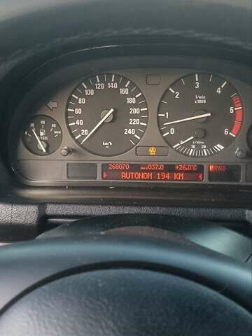 Сірий БМВ Х5, об'ємом двигуна 3 л та пробігом 268 тис. км за 5100 $, фото 5 на Automoto.ua