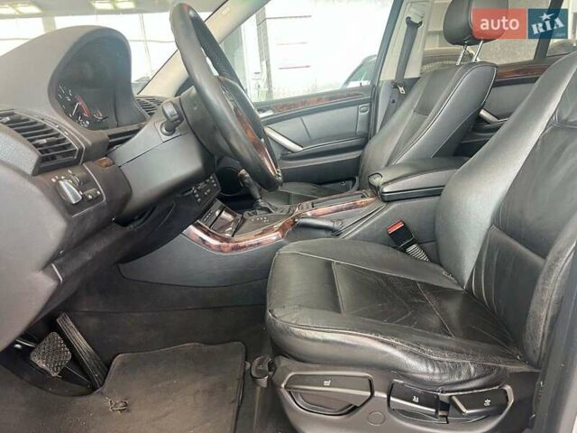 Серый БМВ Х5, объемом двигателя 3 л и пробегом 182 тыс. км за 8790 $, фото 26 на Automoto.ua