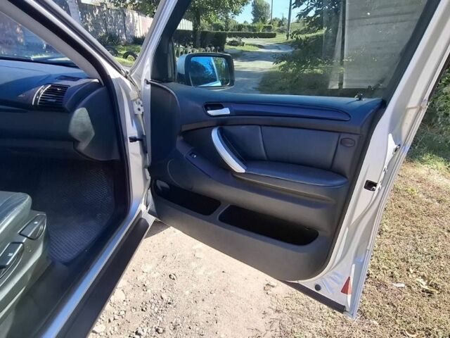 Серый БМВ Х5, объемом двигателя 2.9 л и пробегом 390 тыс. км за 10000 $, фото 14 на Automoto.ua