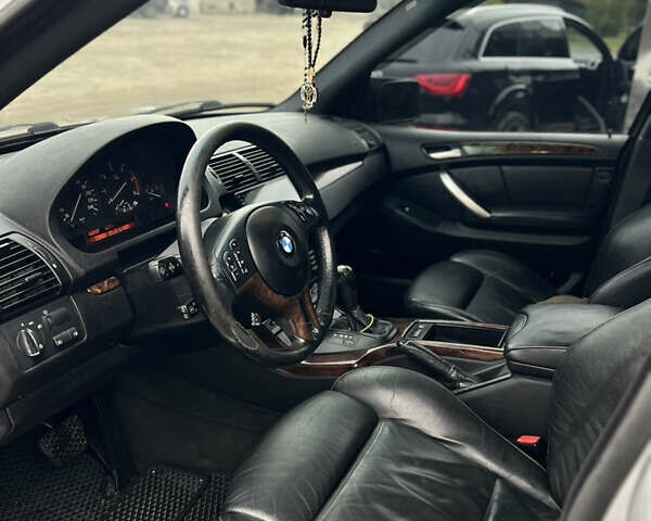 Серый БМВ Х5, объемом двигателя 2.99 л и пробегом 422 тыс. км за 8200 $, фото 15 на Automoto.ua