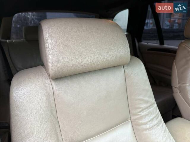 Серый БМВ Х5, объемом двигателя 2.99 л и пробегом 353 тыс. км за 7950 $, фото 27 на Automoto.ua