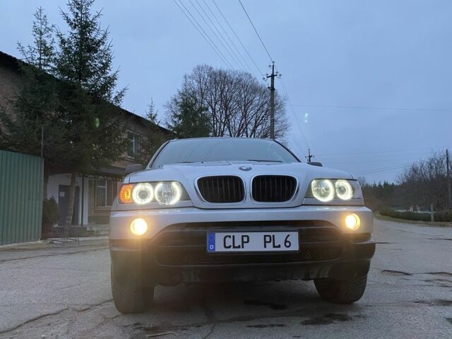 Серый БМВ Х5, объемом двигателя 3 л и пробегом 330 тыс. км за 4799 $, фото 5 на Automoto.ua