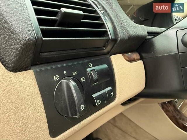 Серый БМВ Х5, объемом двигателя 2.99 л и пробегом 353 тыс. км за 7950 $, фото 45 на Automoto.ua