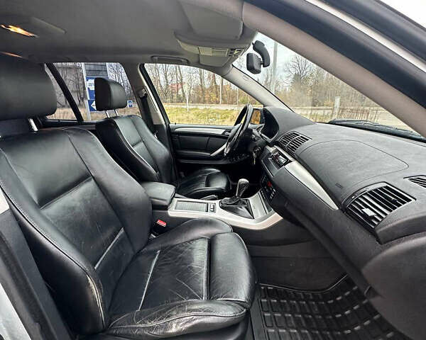 Сірий БМВ Х5, об'ємом двигуна 3 л та пробігом 300 тис. км за 5400 $, фото 9 на Automoto.ua