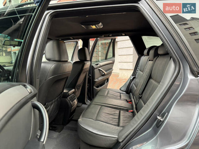 Серый БМВ Х5, объемом двигателя 2.93 л и пробегом 456 тыс. км за 8450 $, фото 142 на Automoto.ua