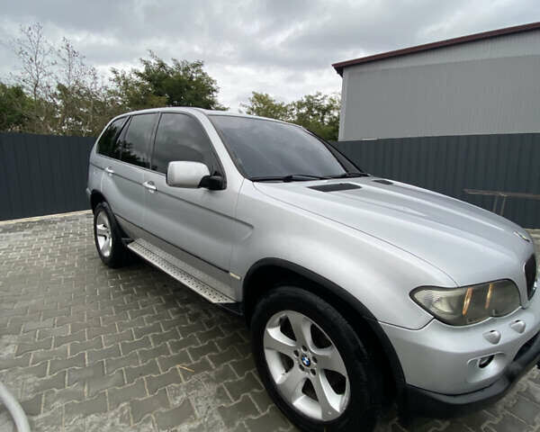 Серый БМВ Х5, объемом двигателя 2.99 л и пробегом 440 тыс. км за 9800 $, фото 9 на Automoto.ua