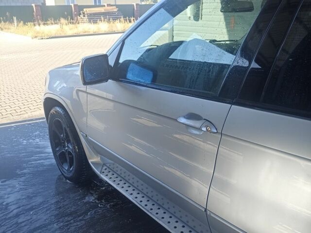 Сірий БМВ Х5, об'ємом двигуна 3 л та пробігом 320 тис. км за 4500 $, фото 1 на Automoto.ua