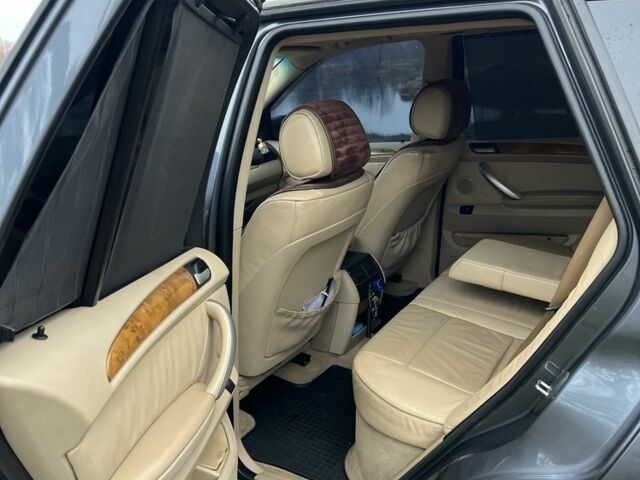 Серый БМВ Х5, объемом двигателя 3 л и пробегом 270 тыс. км за 7300 $, фото 8 на Automoto.ua