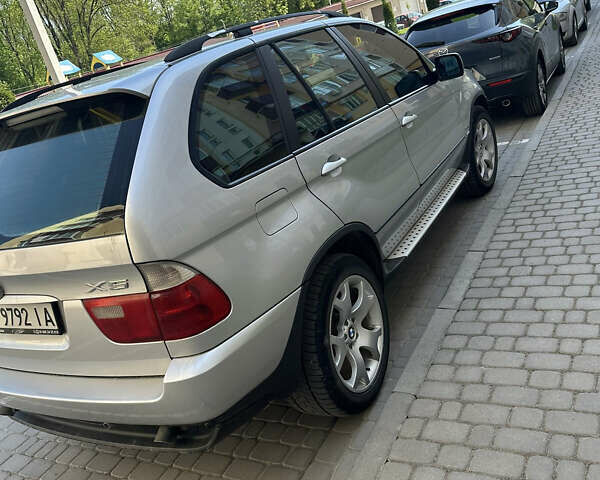 Серый БМВ Х5, объемом двигателя 3 л и пробегом 320 тыс. км за 7750 $, фото 5 на Automoto.ua