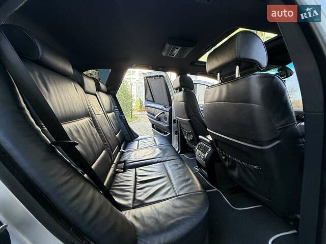 Серый БМВ Х5, объемом двигателя 4.6 л и пробегом 240 тыс. км за 6700 $, фото 67 на Automoto.ua