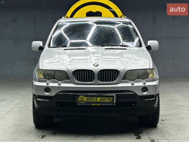 Серый БМВ Х5, объемом двигателя 4.4 л и пробегом 250 тыс. км за 10300 $, фото 1 на Automoto.ua