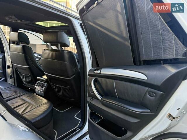 Серый БМВ Х5, объемом двигателя 4.6 л и пробегом 240 тыс. км за 6700 $, фото 37 на Automoto.ua