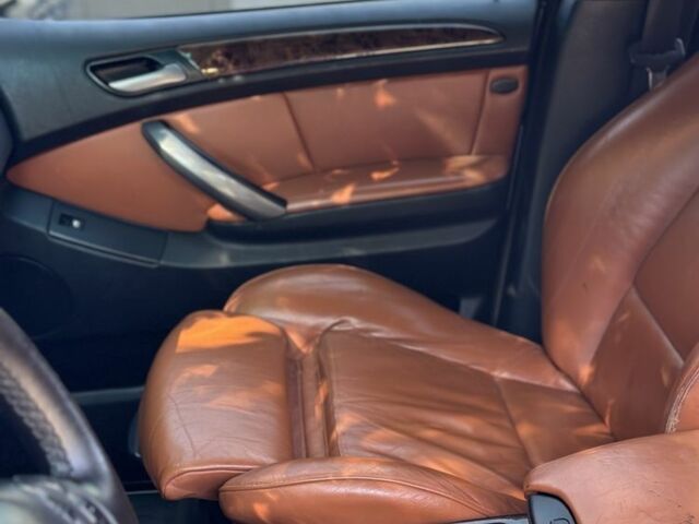 Серый БМВ Х5, объемом двигателя 3 л и пробегом 540 тыс. км за 9500 $, фото 9 на Automoto.ua