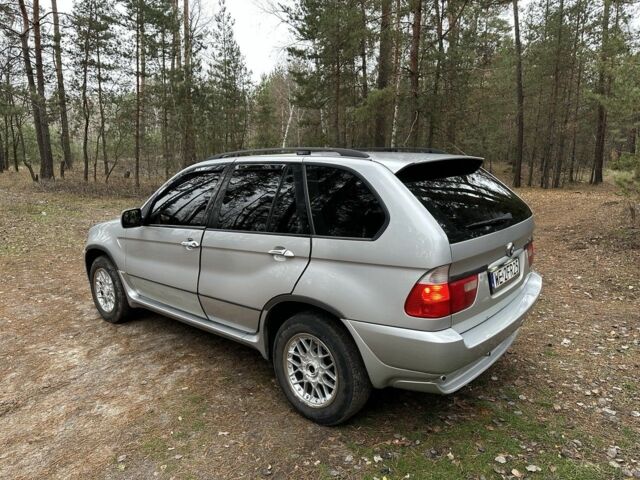 Сірий БМВ Х5, об'ємом двигуна 3 л та пробігом 320 тис. км за 5900 $, фото 2 на Automoto.ua