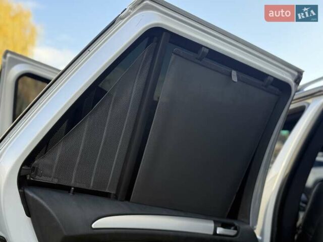 Серый БМВ Х5, объемом двигателя 4.6 л и пробегом 240 тыс. км за 6700 $, фото 42 на Automoto.ua