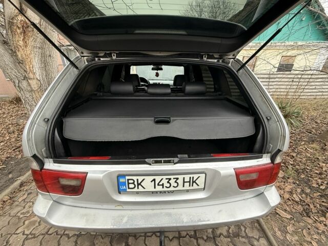 Серый БМВ Х5, объемом двигателя 2.9 л и пробегом 500 тыс. км за 7400 $, фото 8 на Automoto.ua