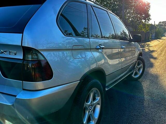 Серый БМВ Х5, объемом двигателя 2.9 л и пробегом 400 тыс. км за 7500 $, фото 4 на Automoto.ua