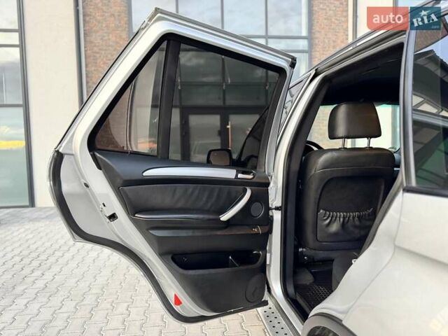 Сірий БМВ Х5, об'ємом двигуна 3 л та пробігом 350 тис. км за 9300 $, фото 47 на Automoto.ua